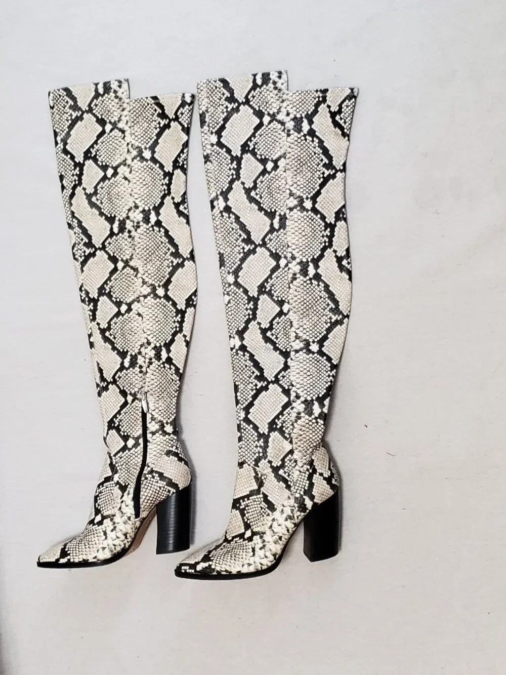 Vince Camuto Women's 8.5M Snakeskin Over The Knee Pointed Toe Block Heel Boots